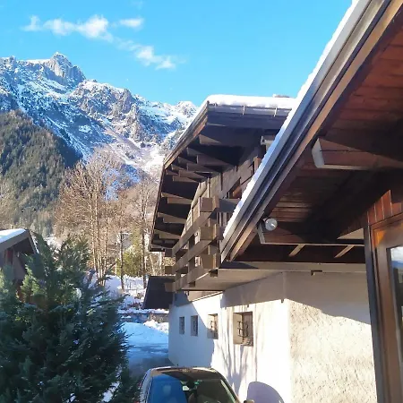 Le 203 Chalet